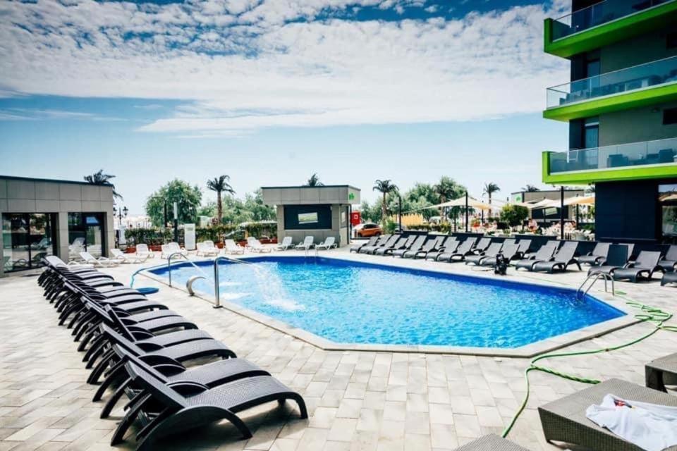 Năvodari Michael By The Sea - Alezzi Beach Resort מראה חיצוני תמונה